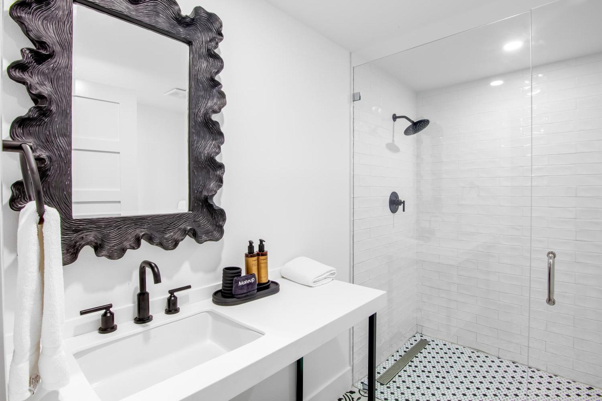 Captain'S Quarters At Anna Maria Island Inn เบรเดนทันบีช ภายนอก รูปภาพ